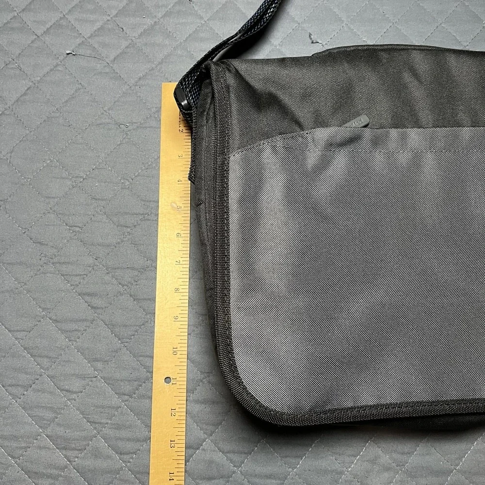 ResMed AirSense 11 Padded CPAP Carry Case – Gray Travel Bag with Strap – NEW